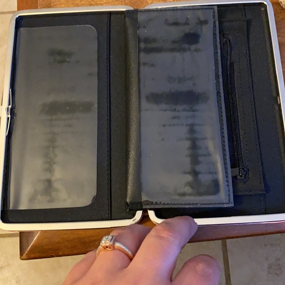 Wallet - Picture 4 of 6